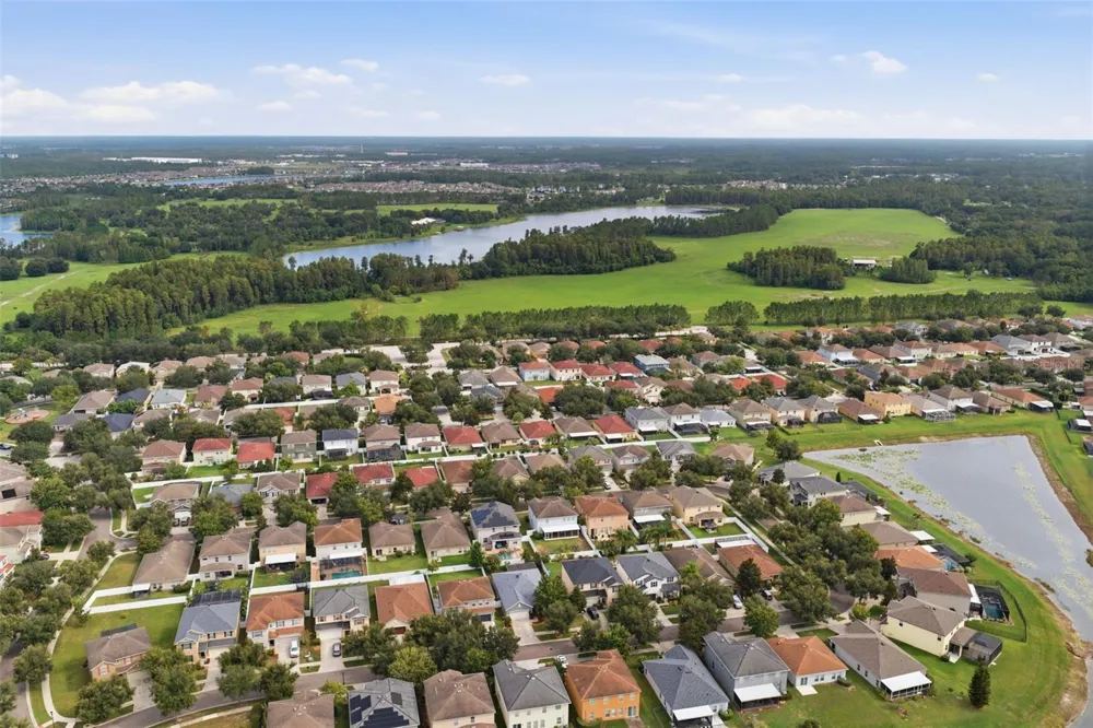 2814 MAPLE BROOK LOOP Lutz, FL 33558
