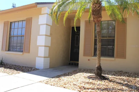 4752 SUNNY LOOP