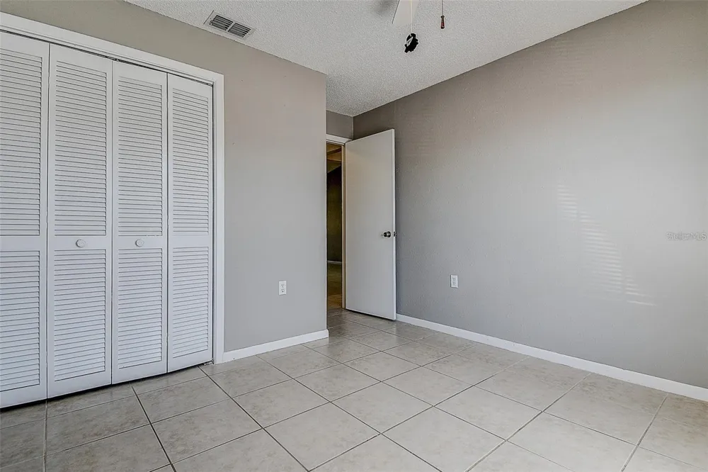 4752 SUNNY LOOP Holiday, FL 34690