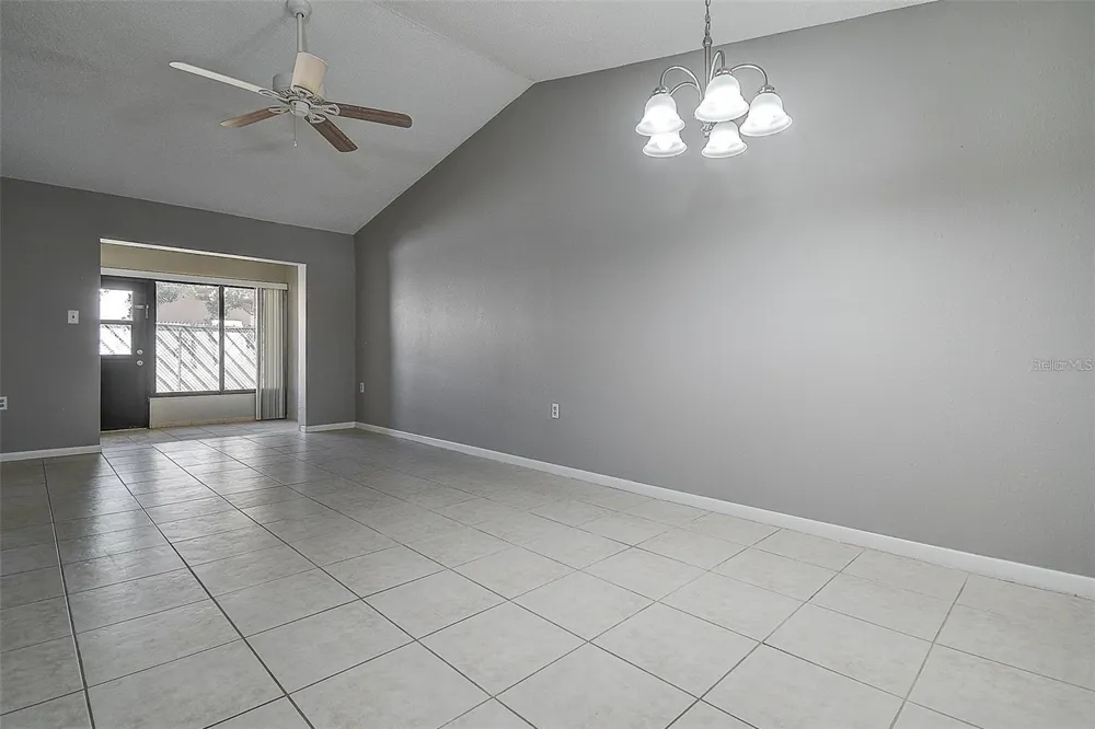 4752 SUNNY LOOP Holiday, FL 34690