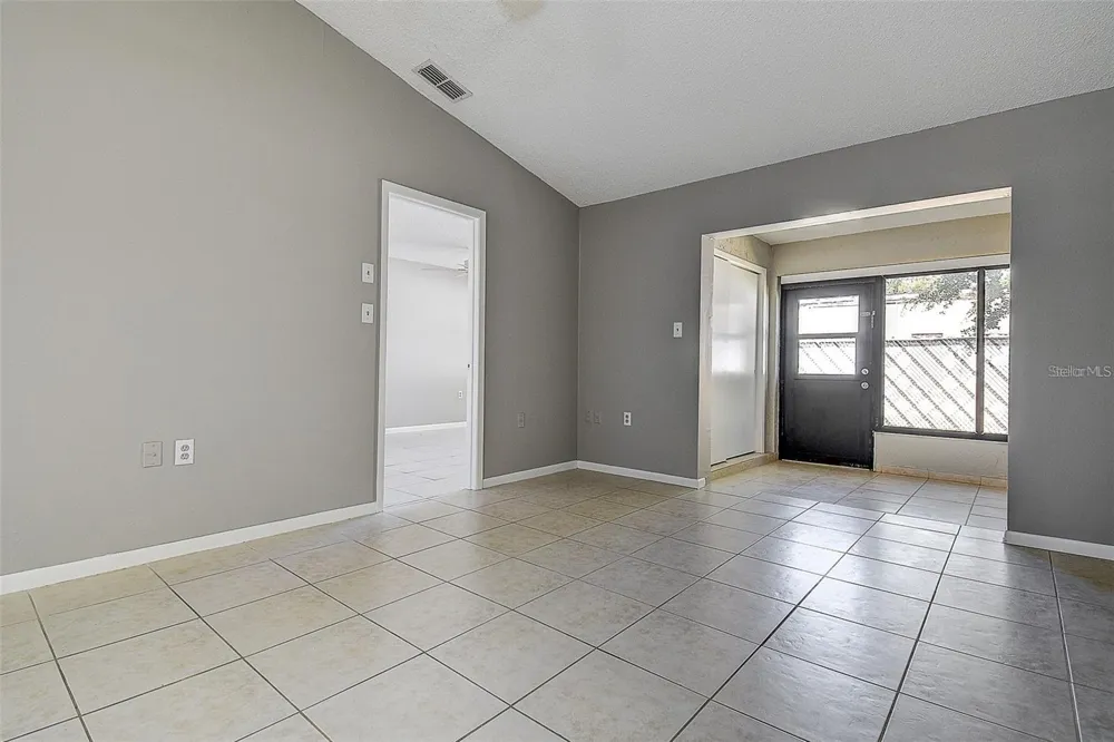 4752 SUNNY LOOP Holiday, FL 34690