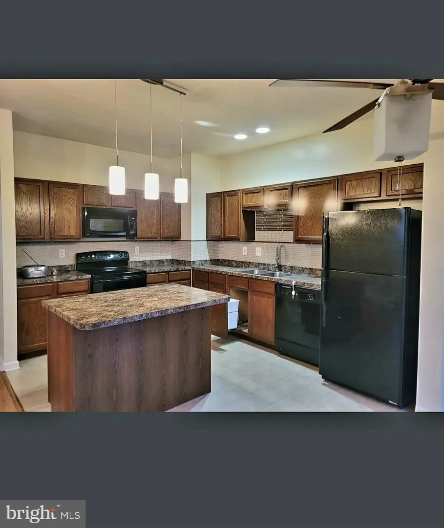 2266 WALNUT BOTTOM ROAD #144 York, PA 17408