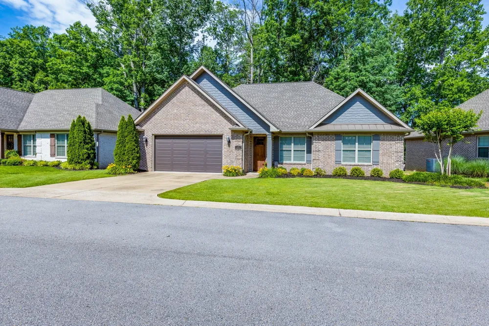105 Andrews Dr Loretto, TN 38469