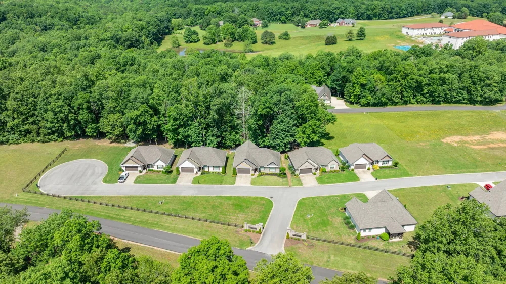 105 Andrews Dr Loretto, TN 38469