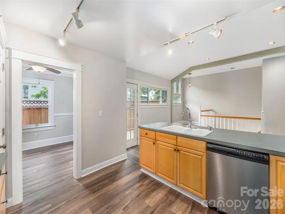 136 Assembly Street Waynesville, NC 28786