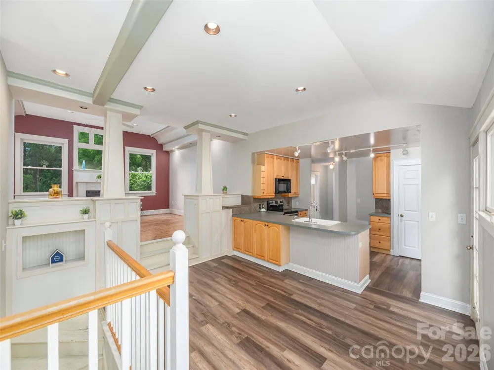 136 Assembly Street Waynesville, NC 28786