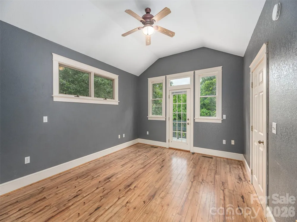 136 Assembly Street Waynesville, NC 28786