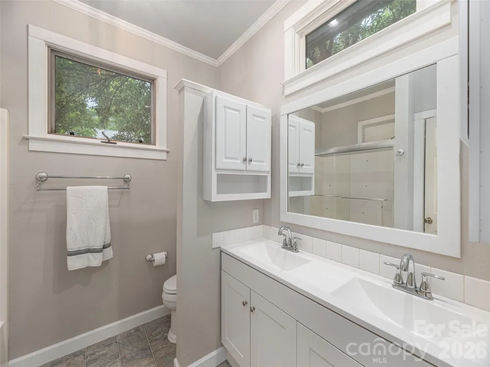 136 Assembly Street Waynesville, NC 28786