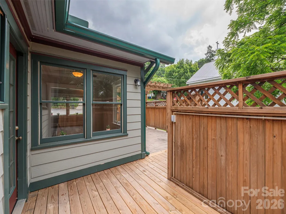 136 Assembly Street Waynesville, NC 28786
