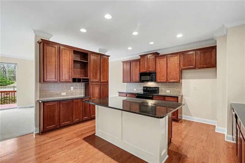 2707 Hallwood Lane Suwanee, GA 30024