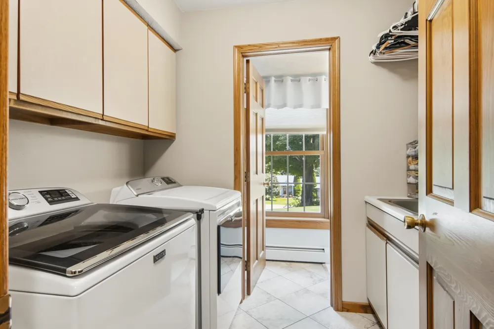 9770 E Valley Hills Drive Elmwood Charter Township, MI 49684