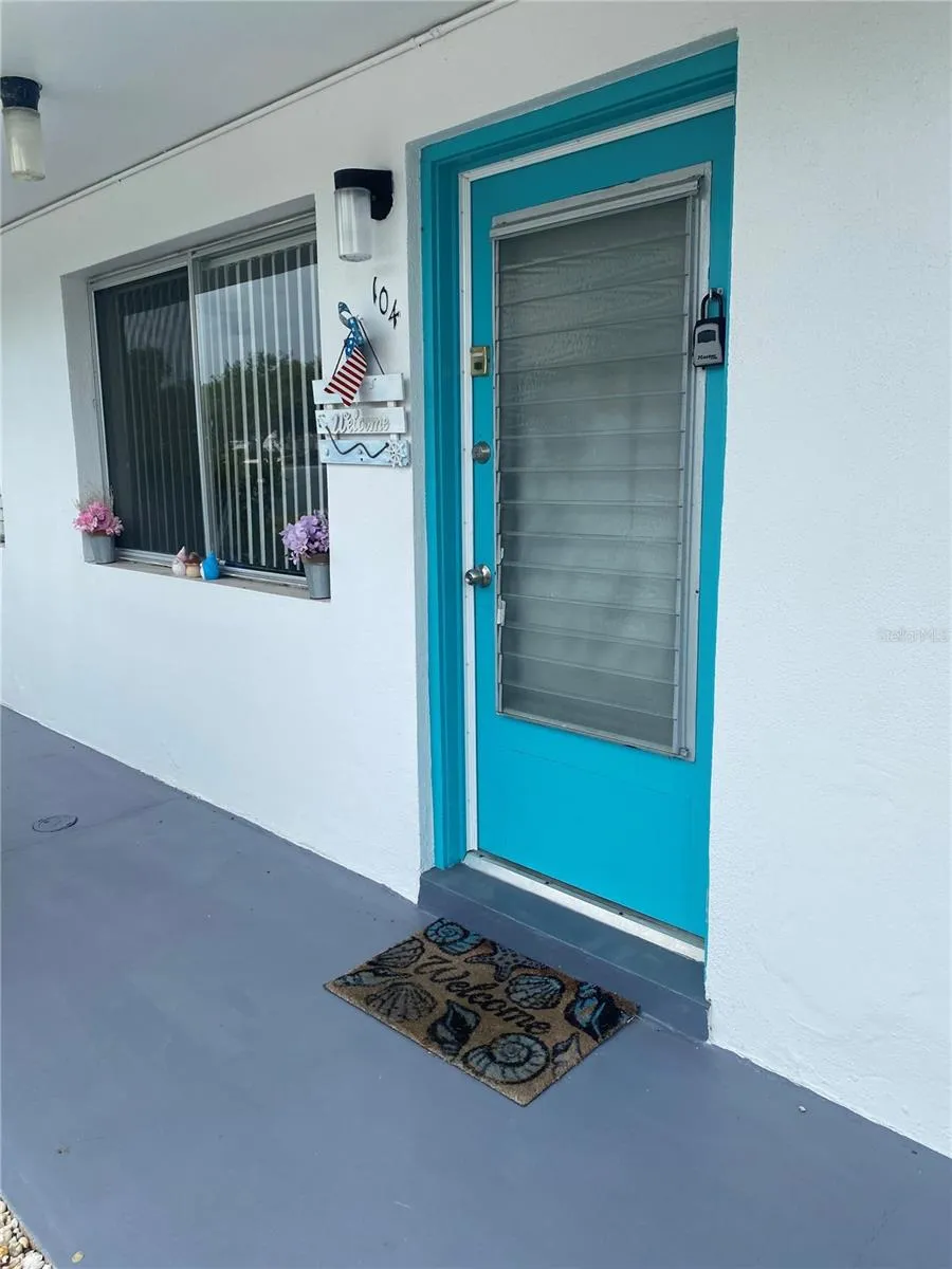 8350 112TH STREET #104 Seminole, FL 33772