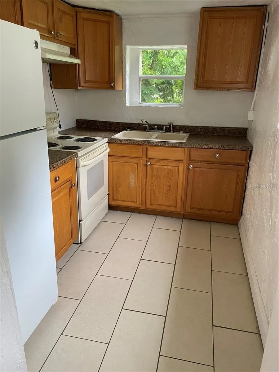 414 NW 9TH AVENUE ocala, FL 34475