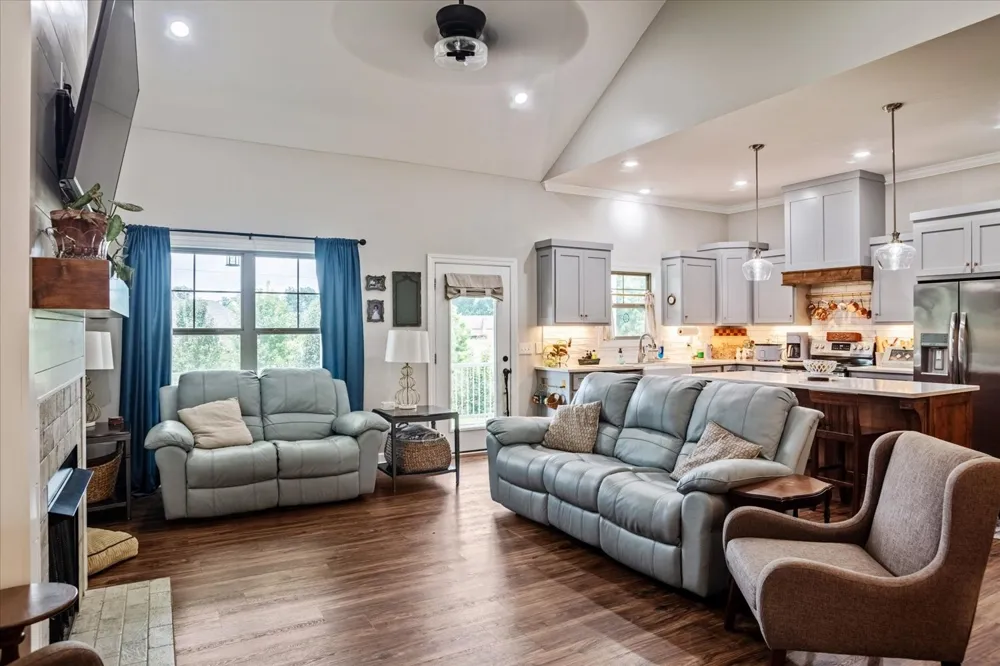 67 Beuerlein Cir Lawrenceburg, TN 38464