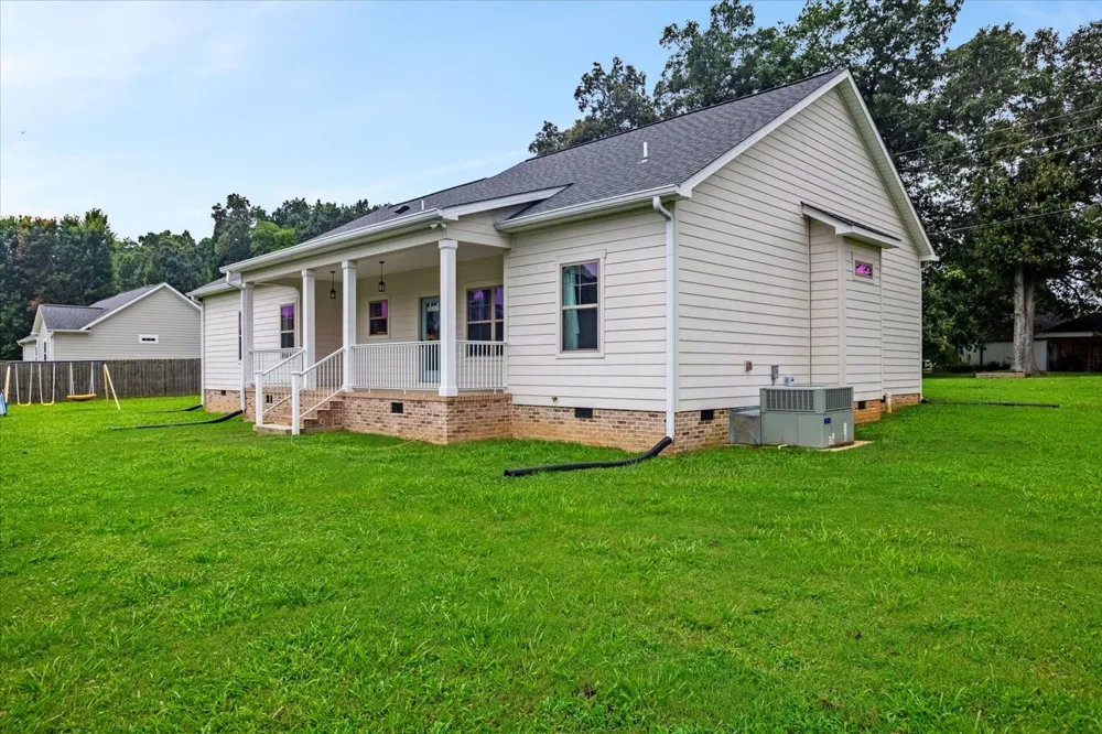67 Beuerlein Cir Lawrenceburg, TN 38464