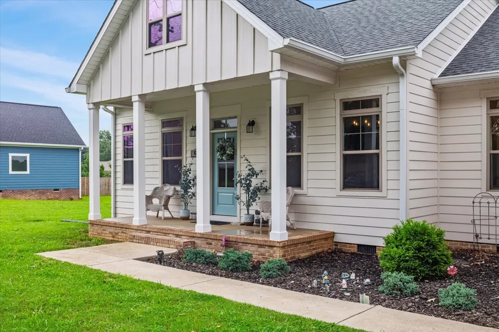 67 Beuerlein Cir Lawrenceburg, TN 38464