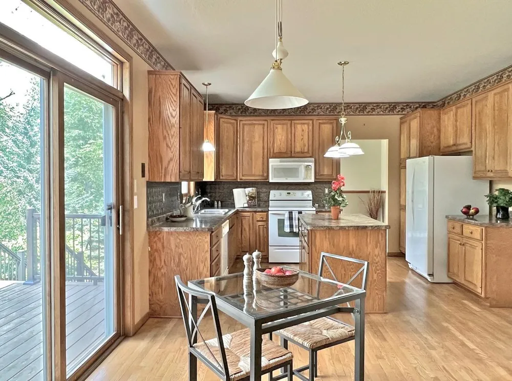 6361 Beckman Court Inver Grove Heights, MN 55077