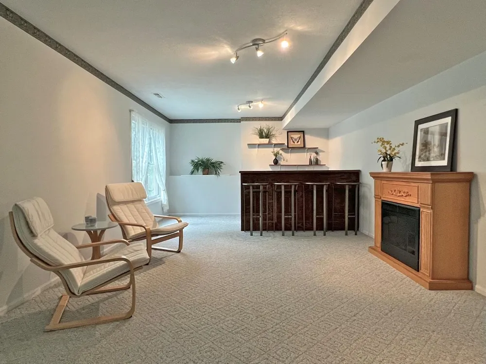 6361 Beckman Court Inver Grove Heights, MN 55077