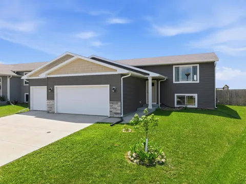 59 Southfork Place SE