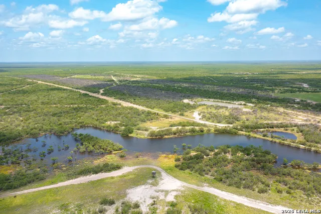 0000 Highway 44 Freer, TX 78357
