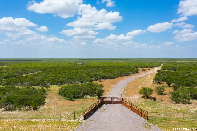 0000 Highway 44 Freer, TX 78357