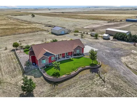380 Dutch Valley Road