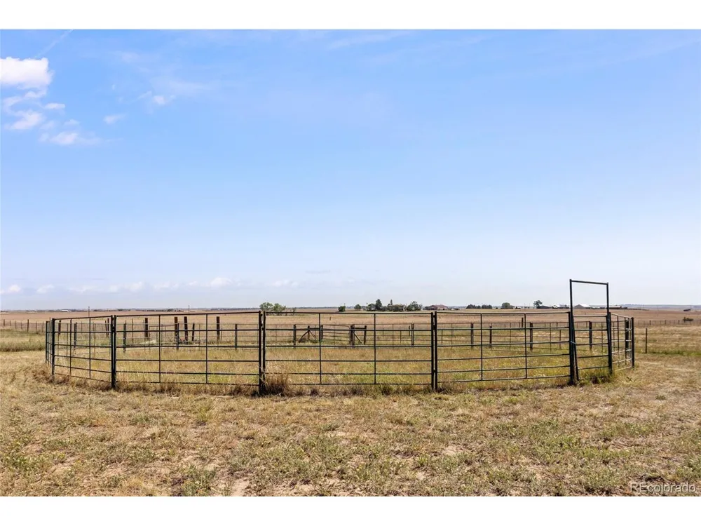 380 Dutch Valley Road Bennett, CO 80102