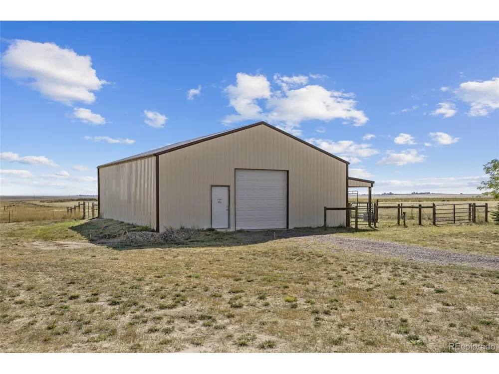380 Dutch Valley Road Bennett, CO 80102
