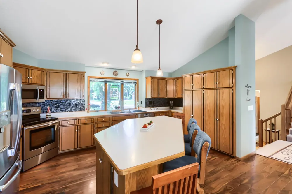 7901 Lilac Lane Victoria, MN 55386