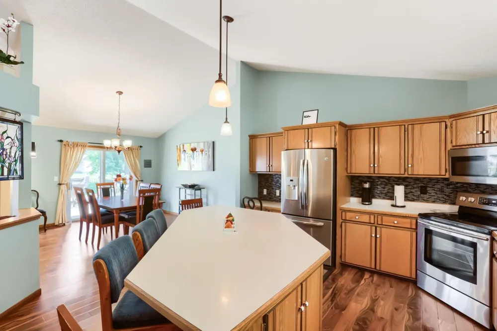 7901 Lilac Lane Victoria, MN 55386
