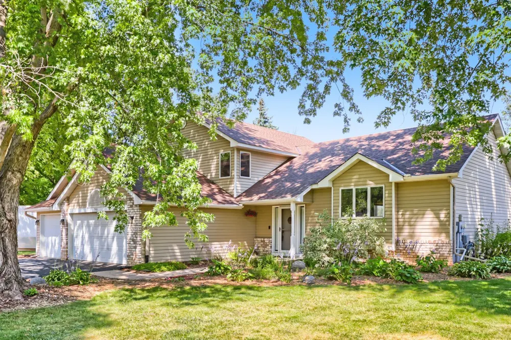 7901 Lilac Lane Victoria, MN 55386