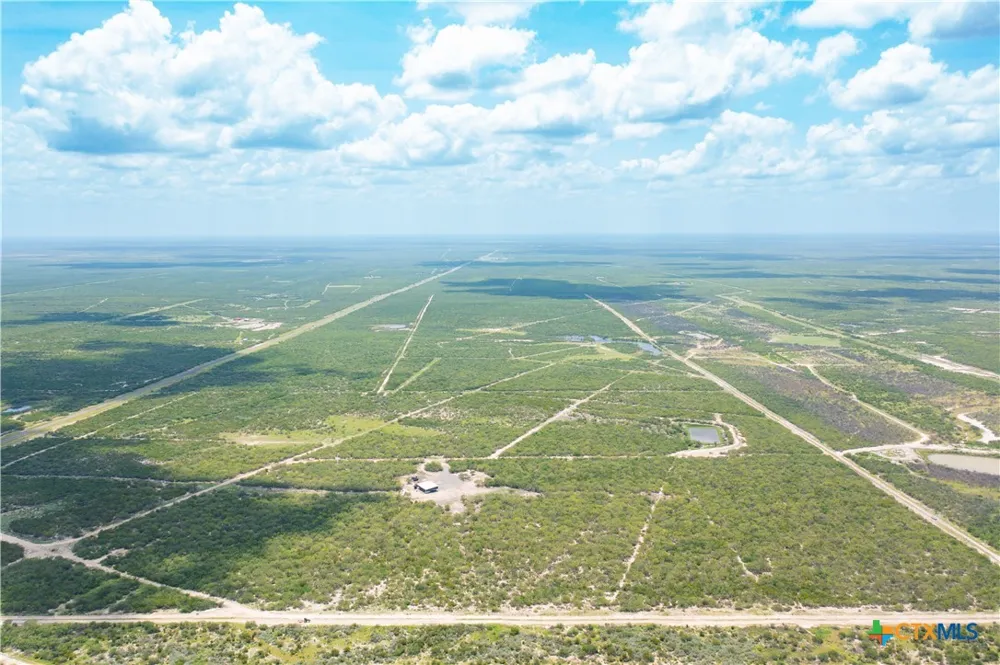 Highway 44 Freer, TX 78357