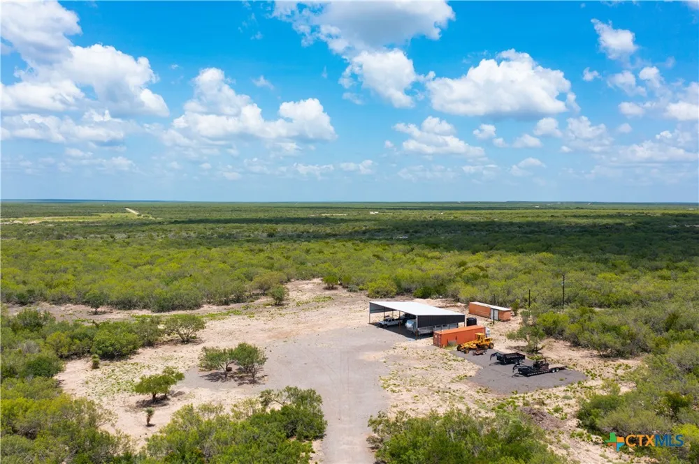 Highway 44 Freer, TX 78357