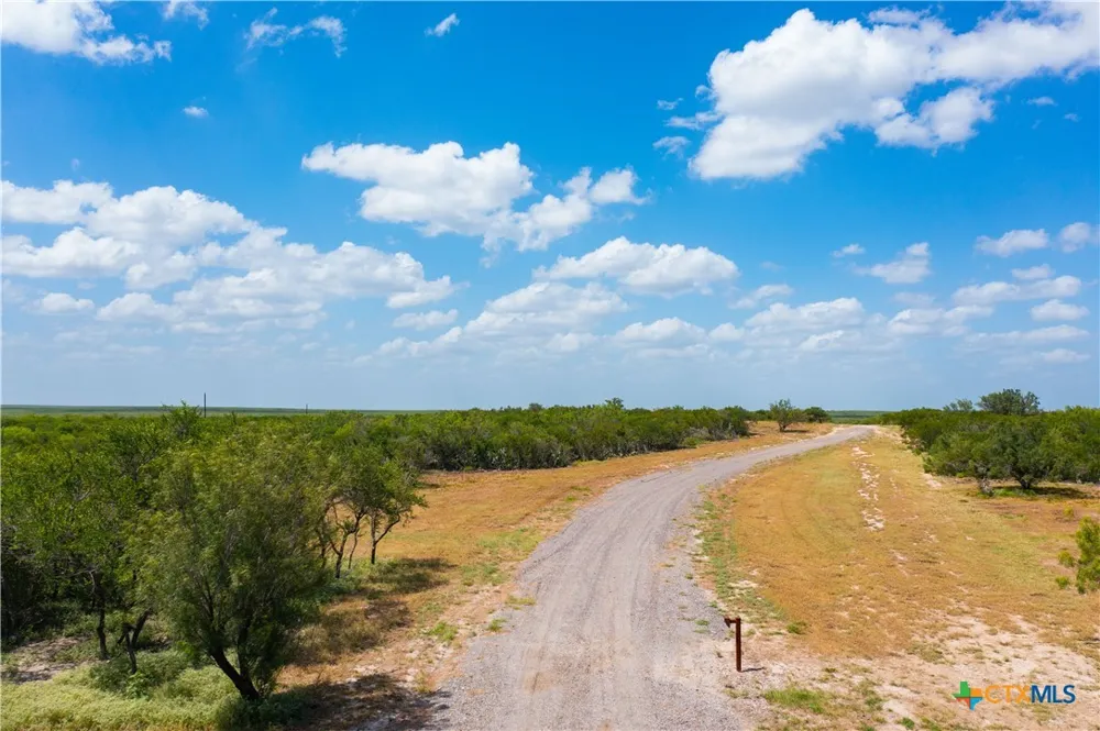 Highway 44 Freer, TX 78357