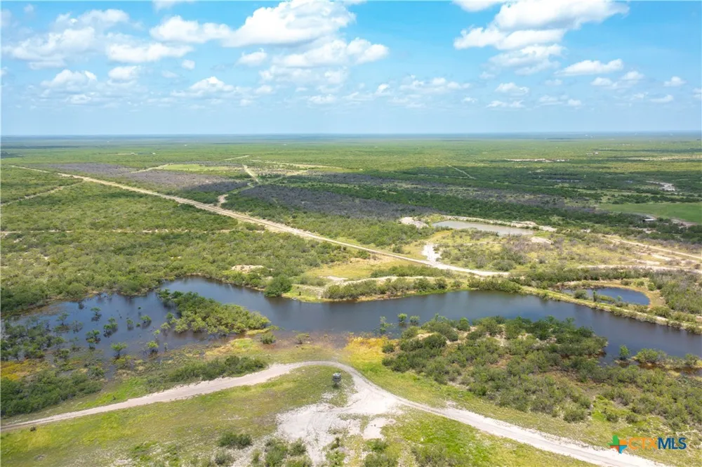 Highway 44 Freer, TX 78357