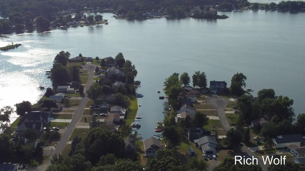 8611 Mohawk Trail Winfield Township, MI 49329
