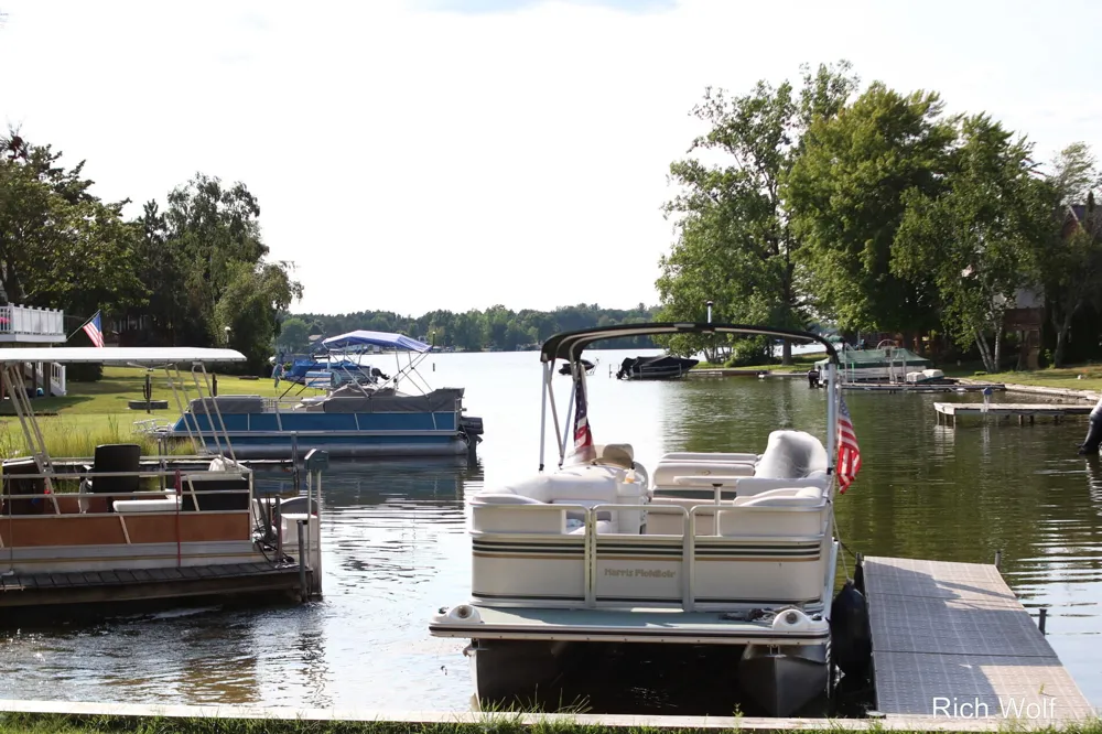 8611 Mohawk Trail Winfield Township, MI 49329