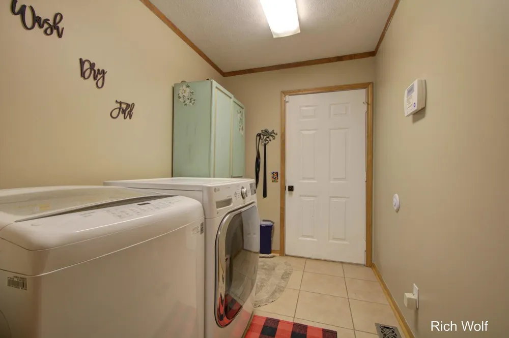 8611 Mohawk Trail Winfield Township, MI 49329