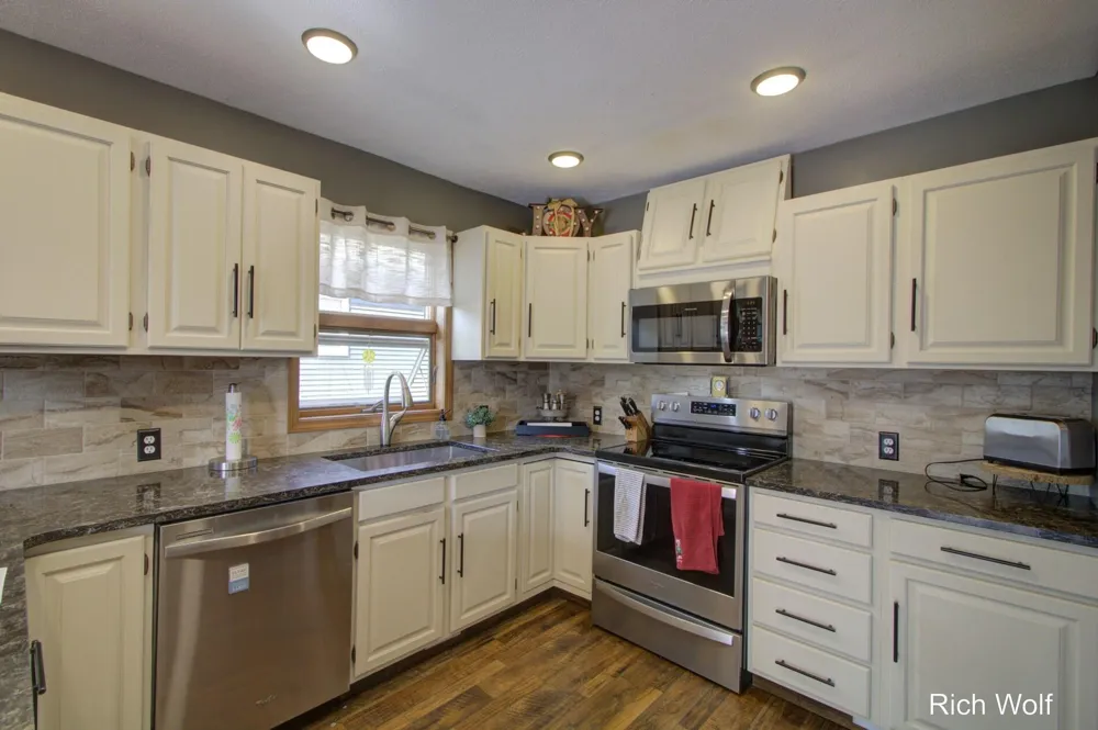 8611 Mohawk Trail Winfield Township, MI 49329