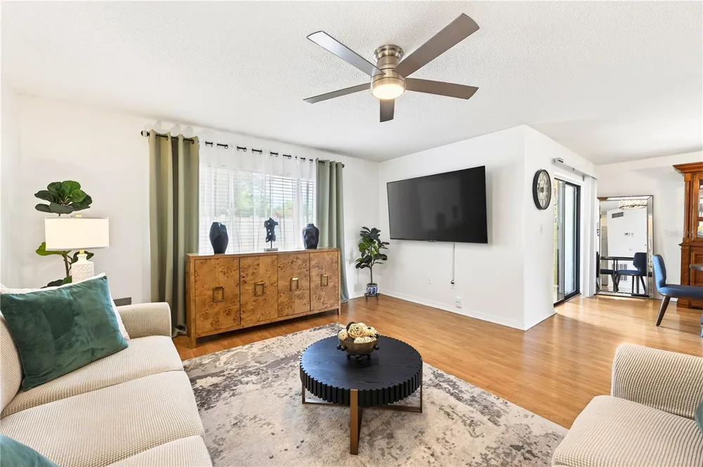2218 MCMAHON COURT #1038 Orlando, FL 32812