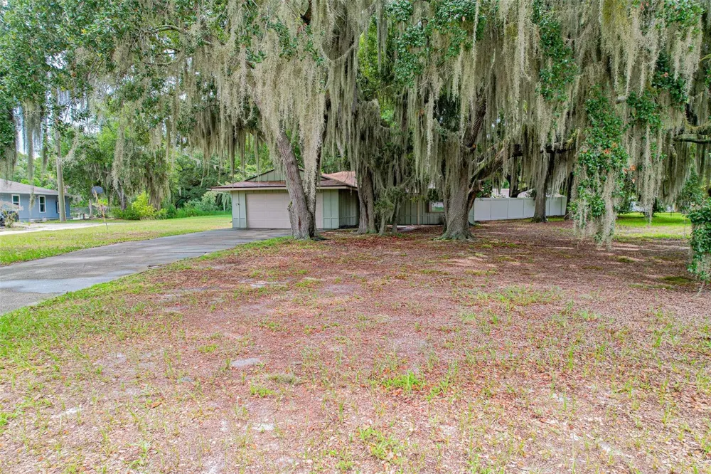 4604 CRYSTAL BEACH ROAD Winter Haven, FL 33880