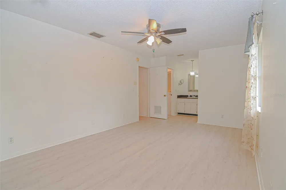 4604 CRYSTAL BEACH ROAD Winter Haven, FL 33880