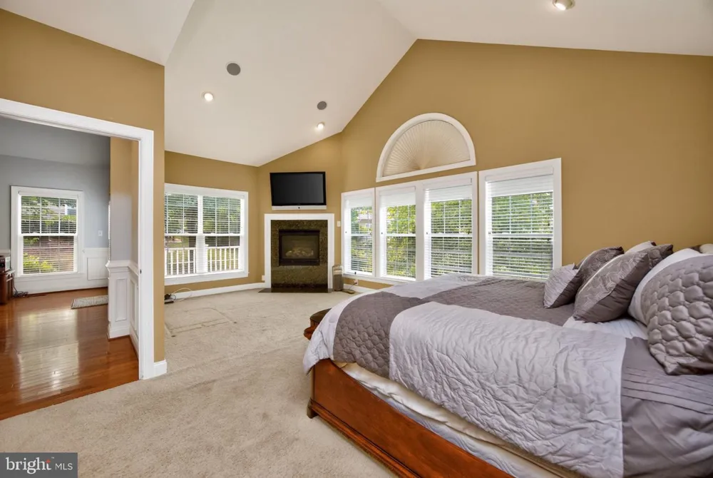 40 SAGEWOOD DRIVE #162 Malvern, PA 19355