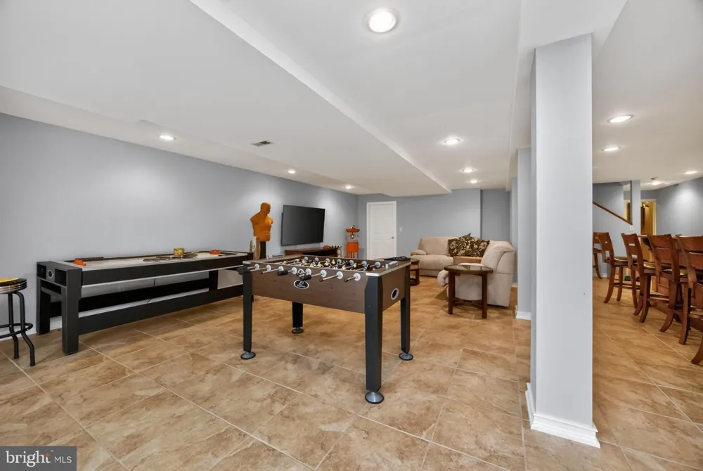 40 SAGEWOOD DRIVE #162 Malvern, PA 19355