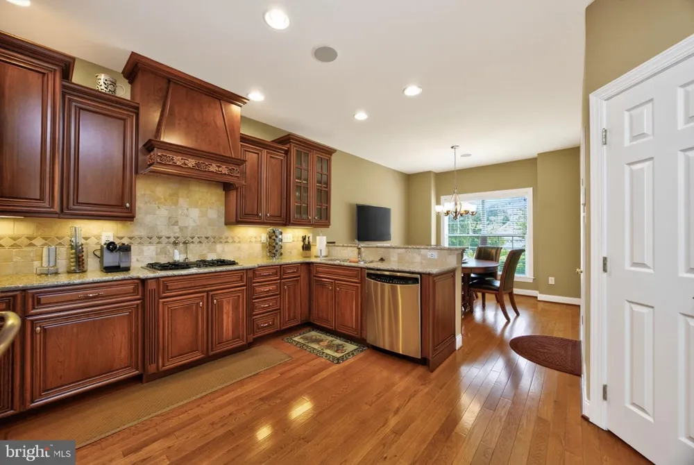 40 SAGEWOOD DRIVE #162 Malvern, PA 19355