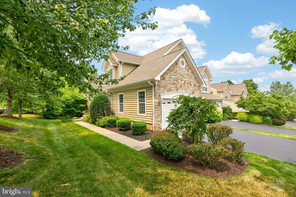 40 SAGEWOOD DRIVE #162 Malvern, PA 19355
