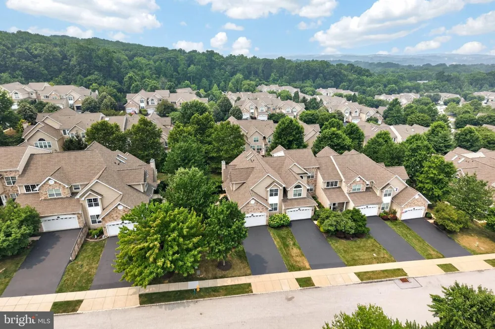40 SAGEWOOD DRIVE #162 Malvern, PA 19355