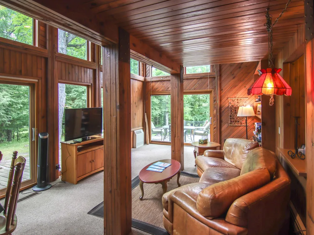 15651 Holly Drive Thompsonville, MI 49683