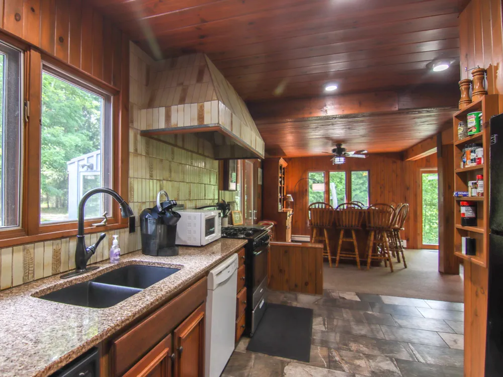 15651 Holly Drive Thompsonville, MI 49683