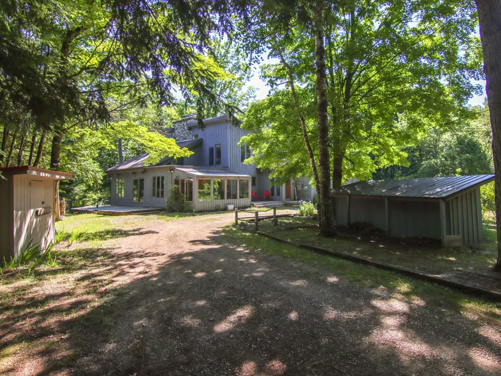 15651 Holly Drive Thompsonville, MI 49683